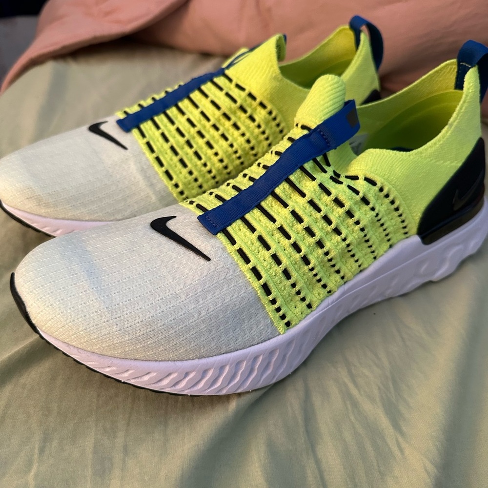 Men’s Running Shoes size 11.5